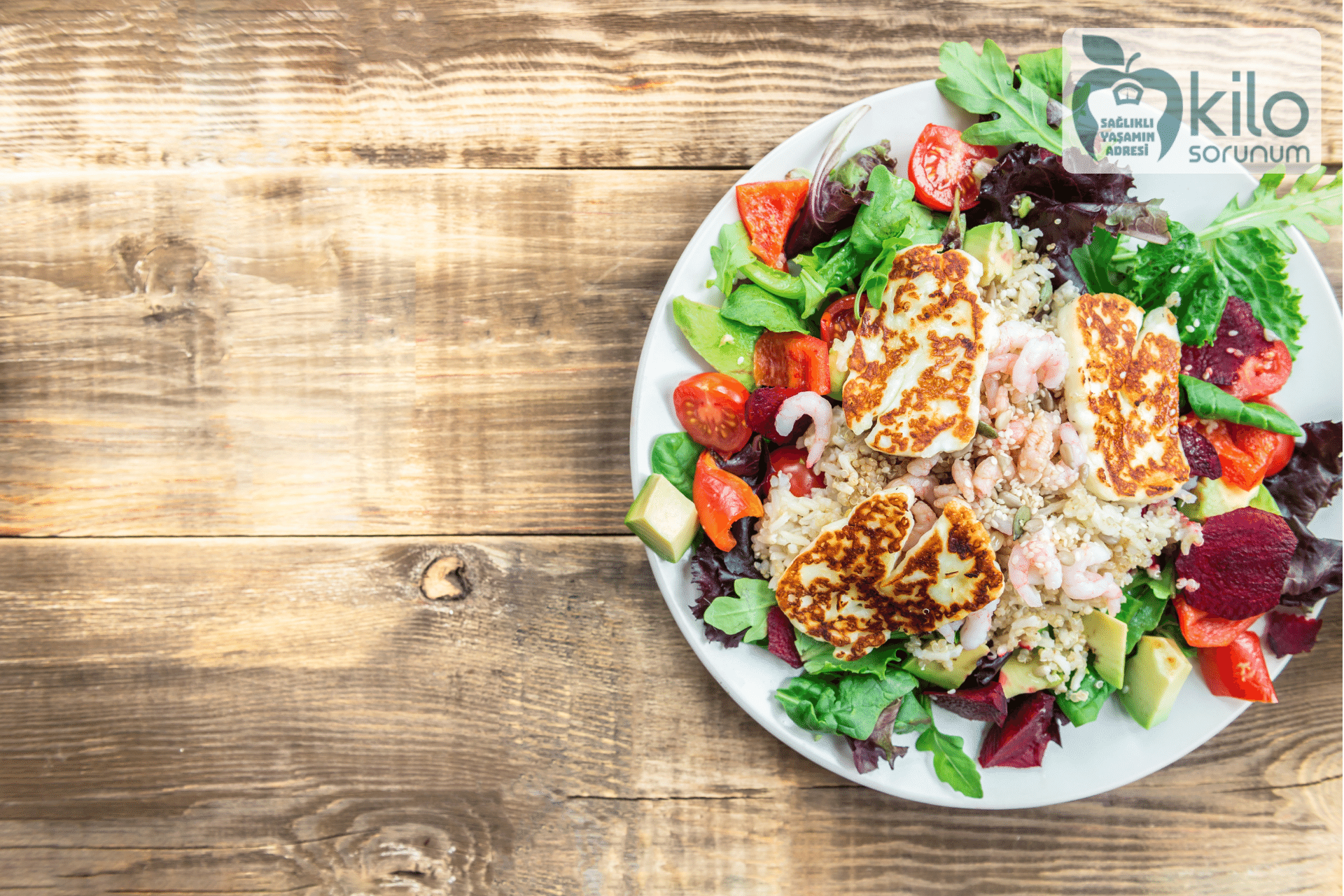 Hellimli Kinoa Salatası